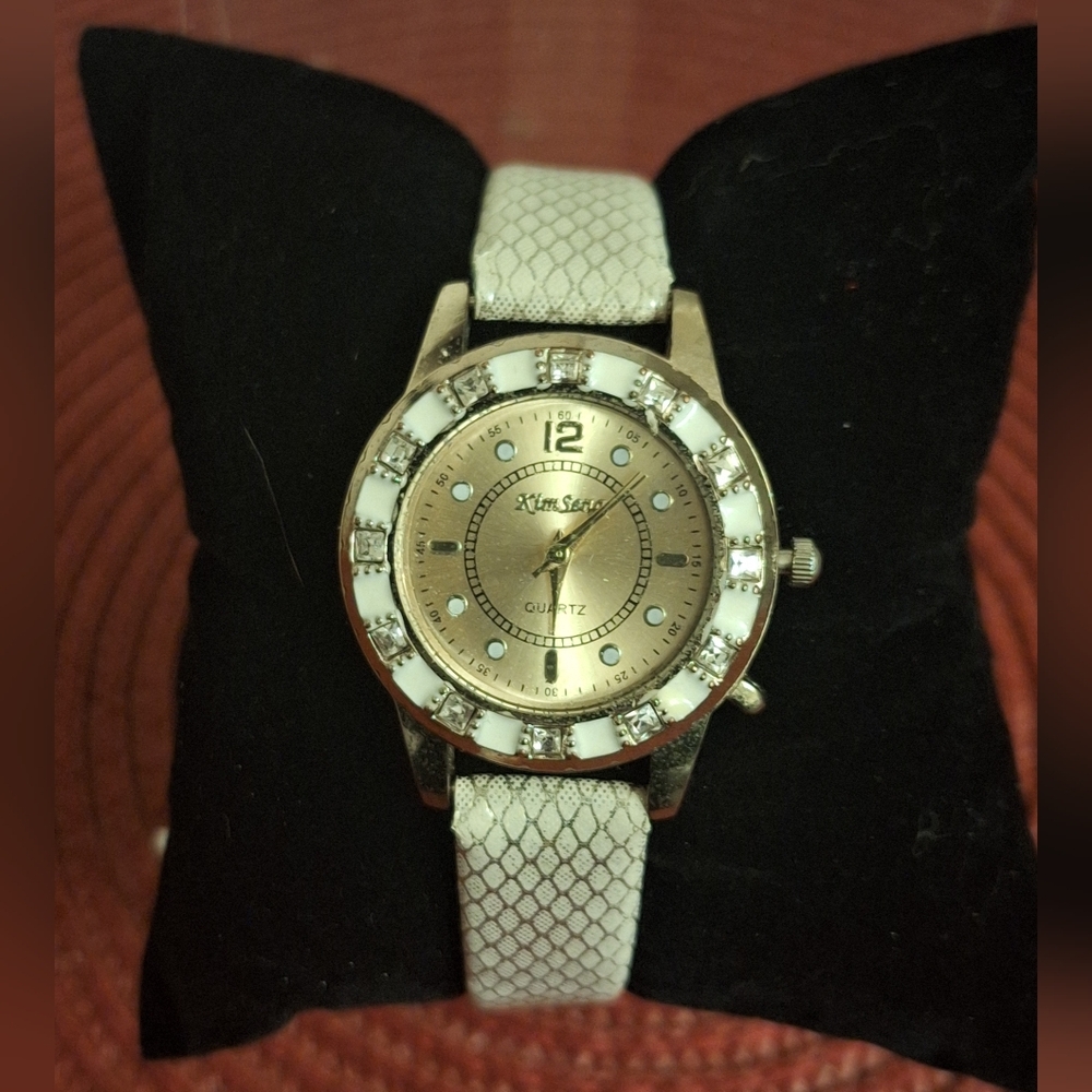 KIM SENG Watch